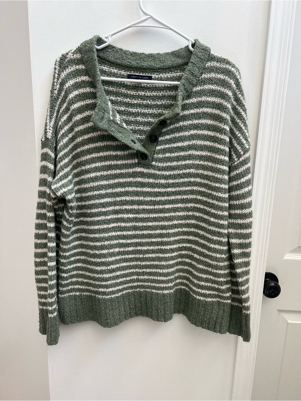 American Eagle Sweater Green/ White Striped Women’s Size M